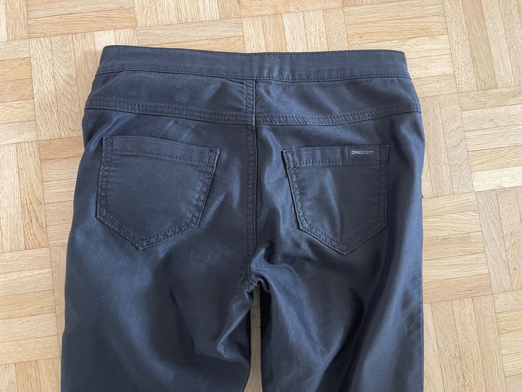 Only Hosen: Only Damen Hose Gr.26/34 – Gebraucht aus Zürich von Kia78 2