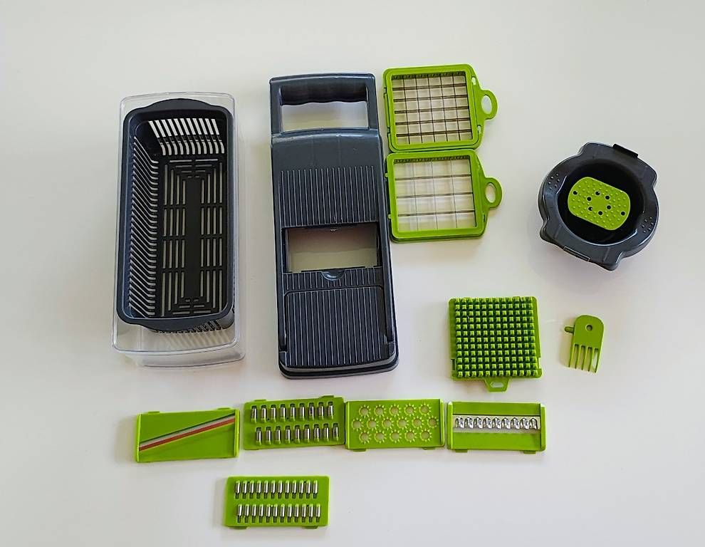 Küchengeräte: Gemüseschneider - Würfelschneider - vegetable chopper dicer – Gebraucht aus Bülach von Surbetone