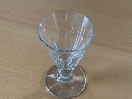 Klassisches Schnapsglas / Likörglas aus Kristallglas!