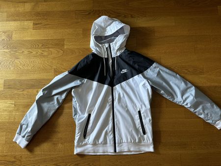 Nike Sommerjacke Grösse M 
