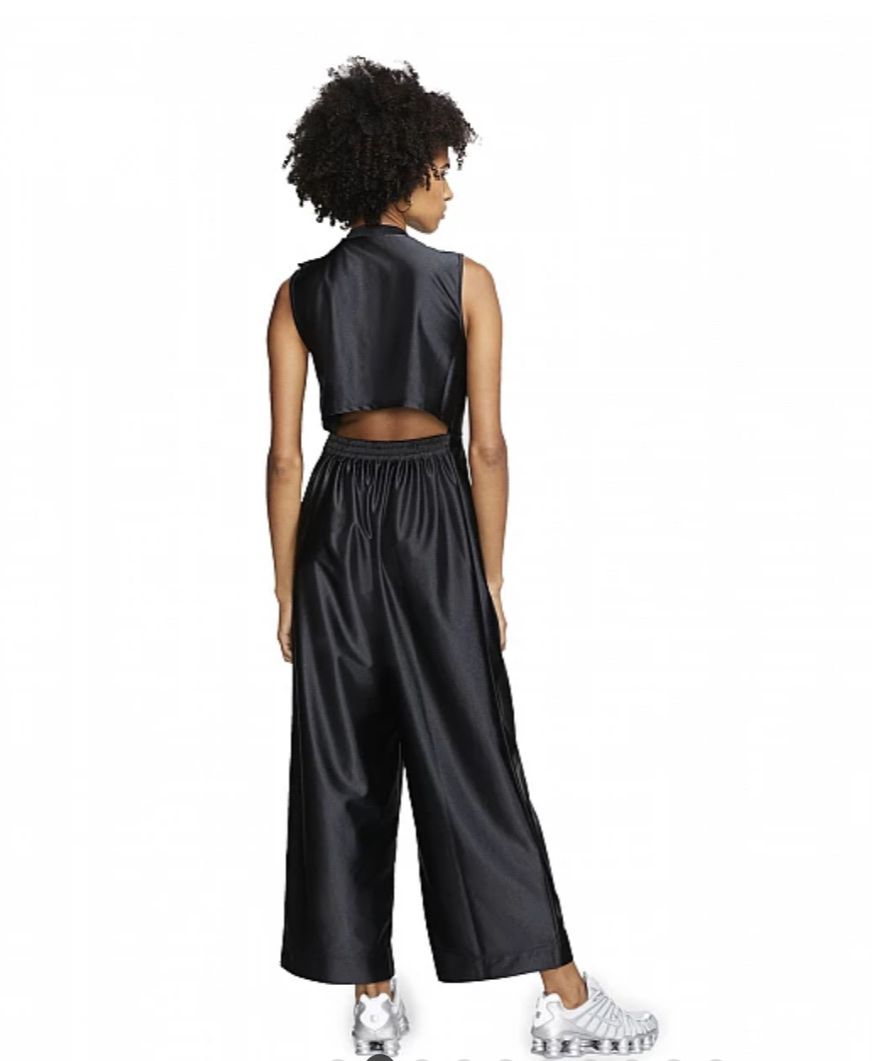 Nike Tute: Nike Black Jumpsuit, Size L – Usato da Zollikerberg venduto da MK-13 5