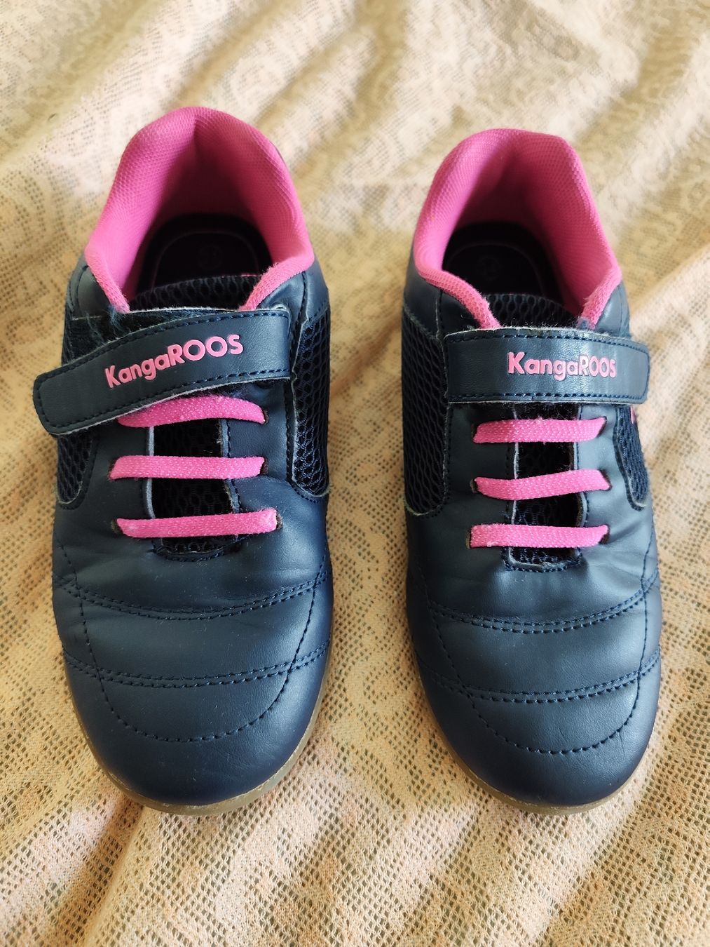 Scarpe per ragazze: kangaroos Hallenturnschuhe gr. 34 – Usato da Muttenz venduto da Hermesvonthan