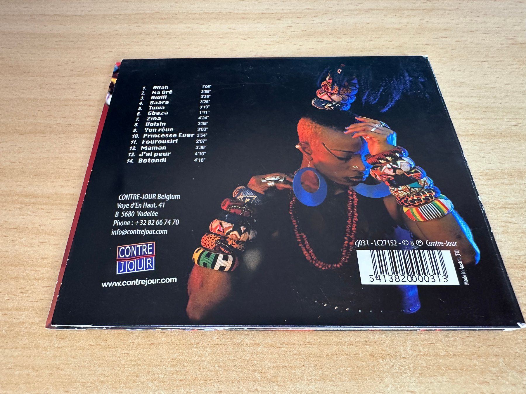 CD: Dobet Gnahoré – Na Drê – Usato da Rikon im Tösstal venduto da Alpenmutz 1