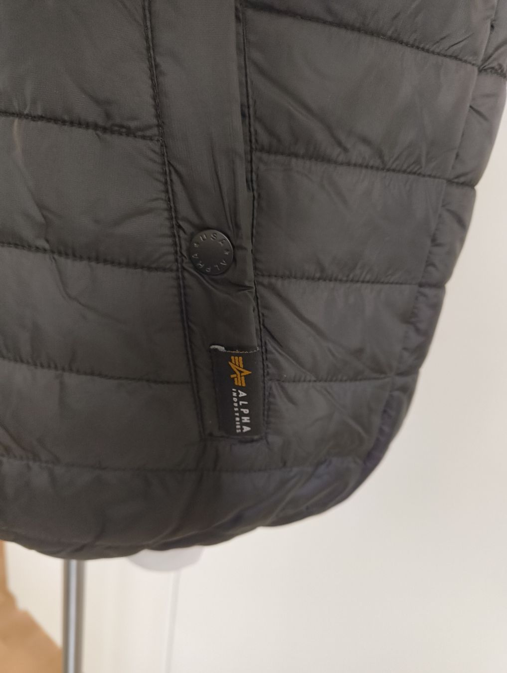 Alpha Industries Gilet & Giacche: Alpha Industries Herren Veste, Grösse L – Nuovo e nell'imballaggio originale da Uitikon Waldegg venduto da PJLS1 5