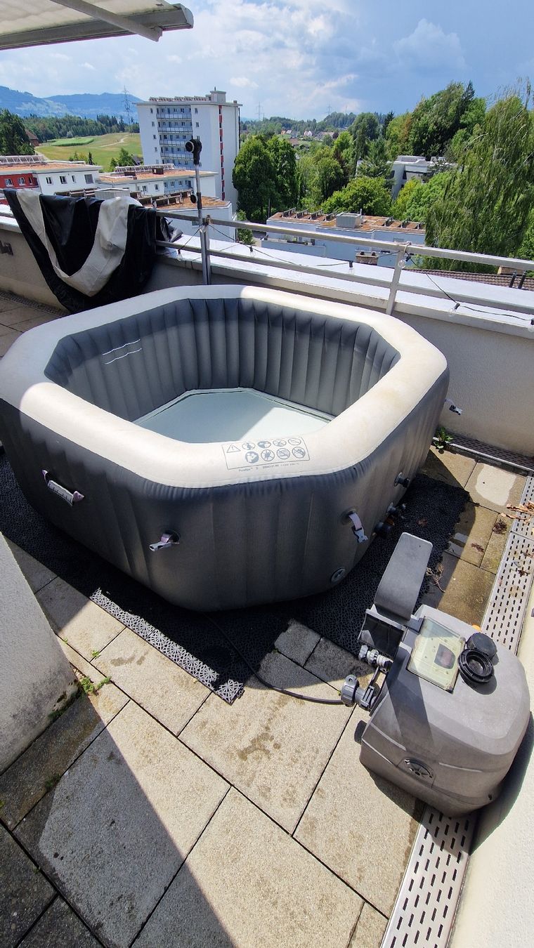 Intex Whirlpool: Intex Spa Pool Bubble Deluxe  – Gebraucht aus Rüti ZH von Dominik333 1