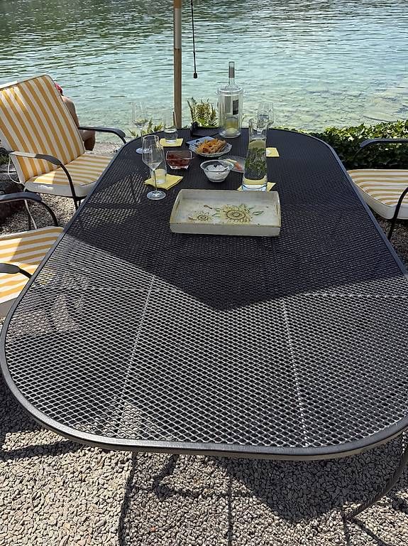 Set di tavolo e panche: Gartentisch und 4-6 Stühle  – Usato da Safenwil venduto da Gudrun05 1