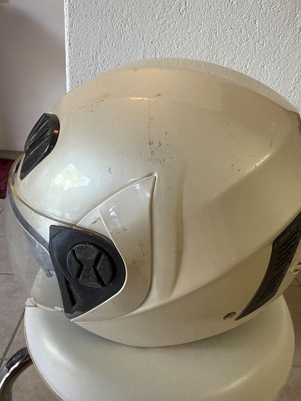 Caschi: HELM GEBRAUCHT – Usato da Birr venduto da WalkyriaM 5