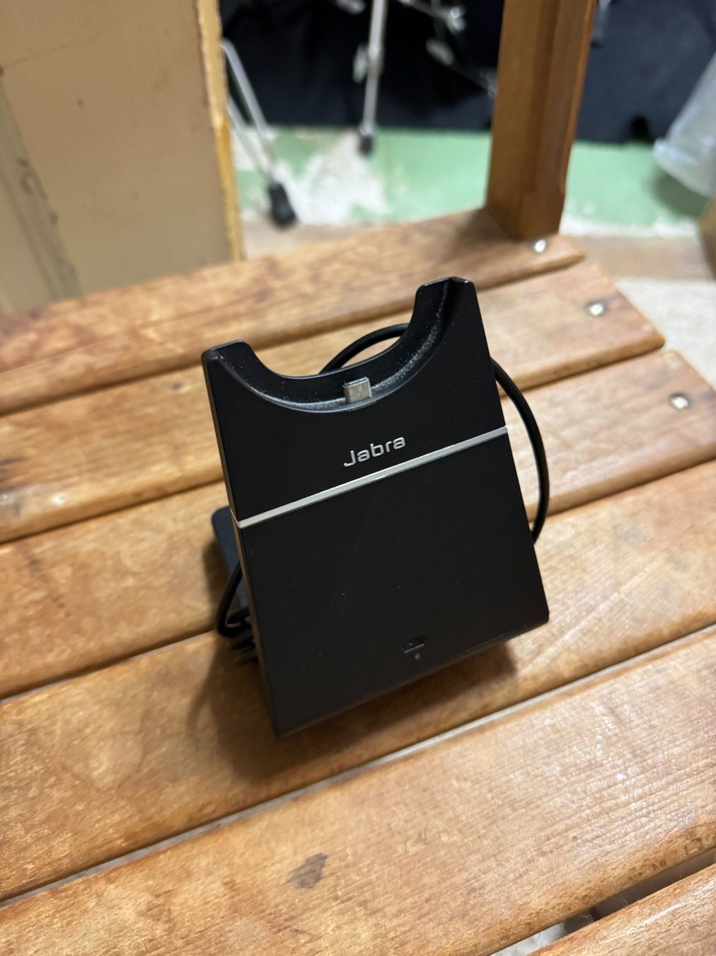 Jabra Docking station: Jabra Ladestation / Dockingstation – Usato da Winterthur venduto da mic_52l5