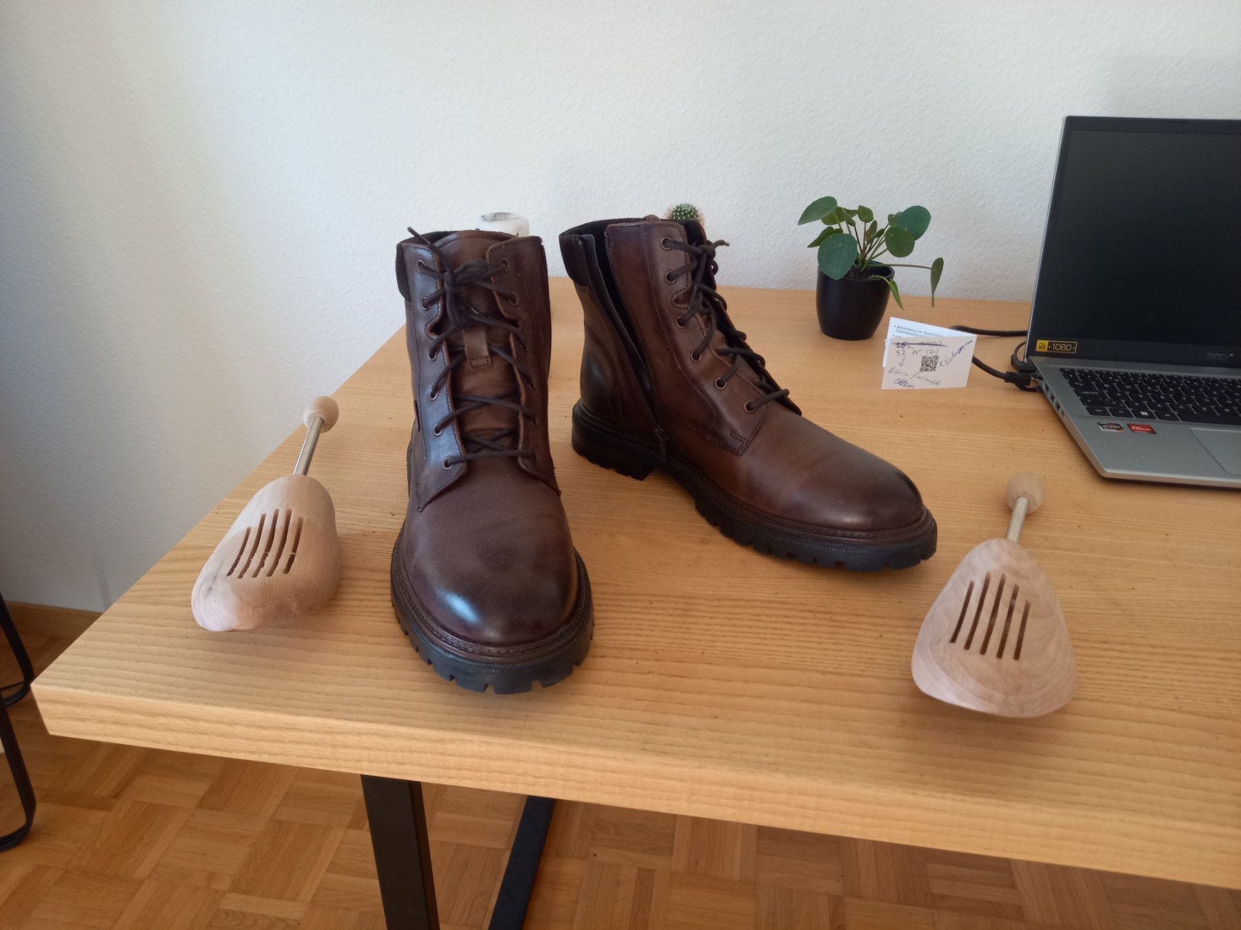 Scarpe da uomo: Braune Echt-Leder Schuhe inklusive Schuhspanner – Usato da Baar venduto da Unknow_psyman