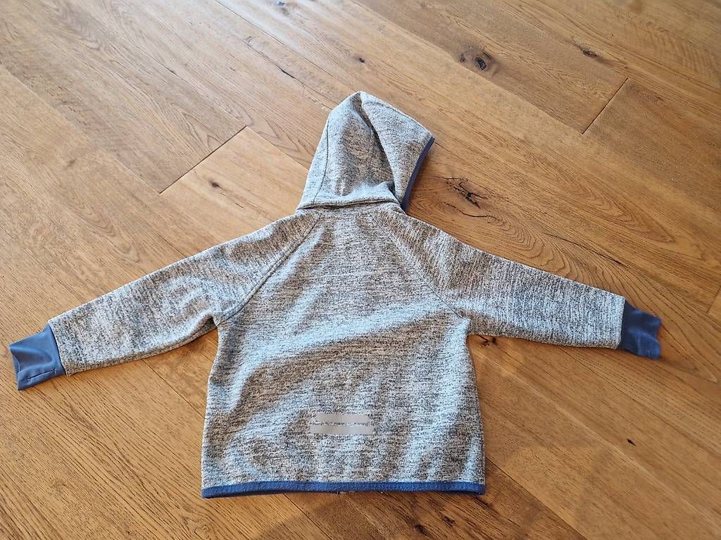 Jacken & Mäntel: Softshelljacke von Tchibo, Grösse 98/104 – Gebraucht aus Neuenkirch von mon_h55c 2