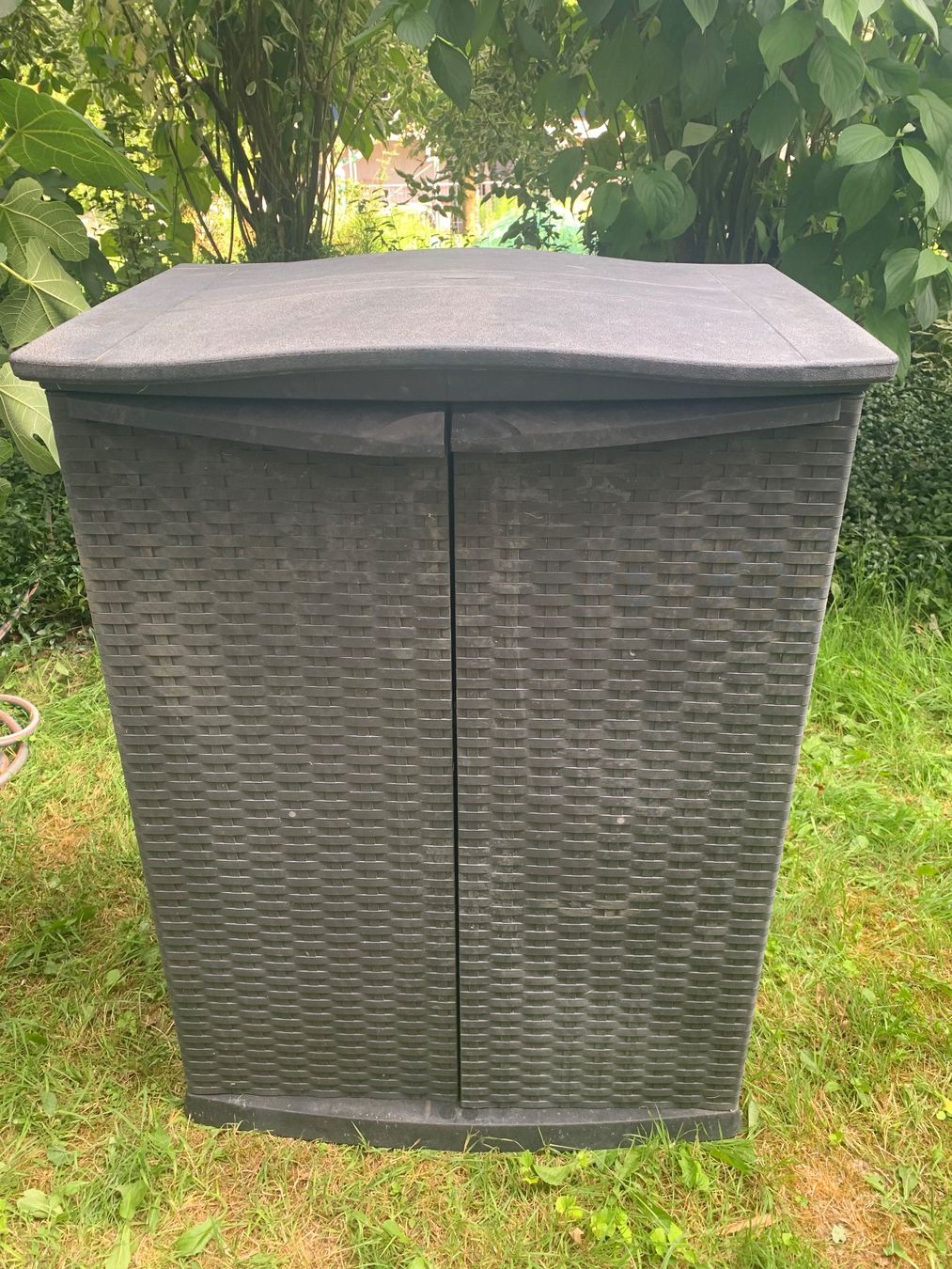 Box contenitori: Rattan Gartenschrank schwarz – Usato da Luzern venduto da Simona15 1