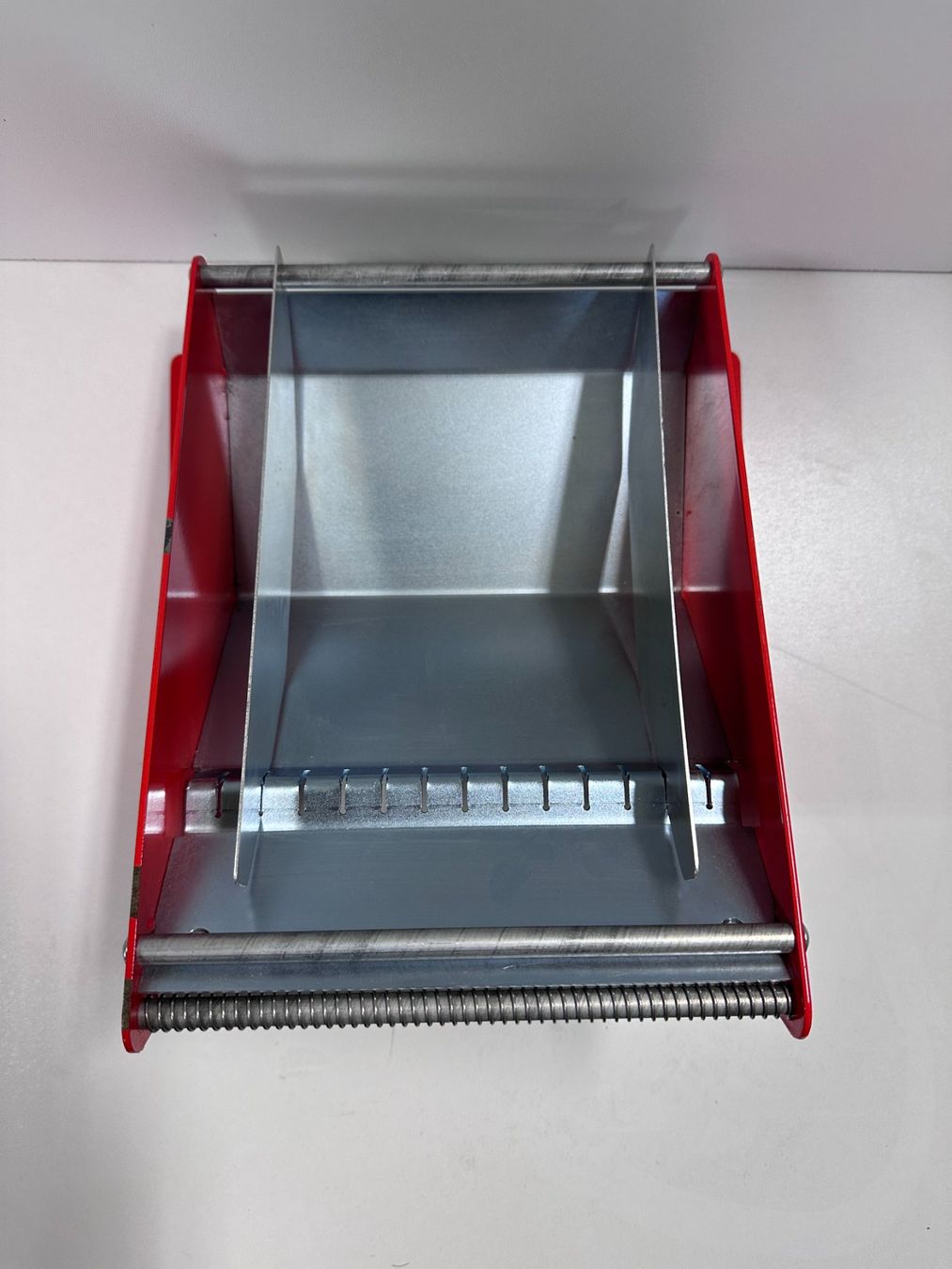 Sticker: Robuster Etikettenspender aus Metall – Usato da Dietikon venduto da DQSolutions 5