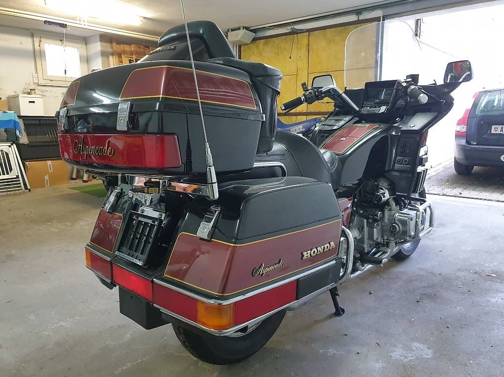 Honda Strada: Honda Goldwing – Usato da Grub AR venduto da motogeni 3