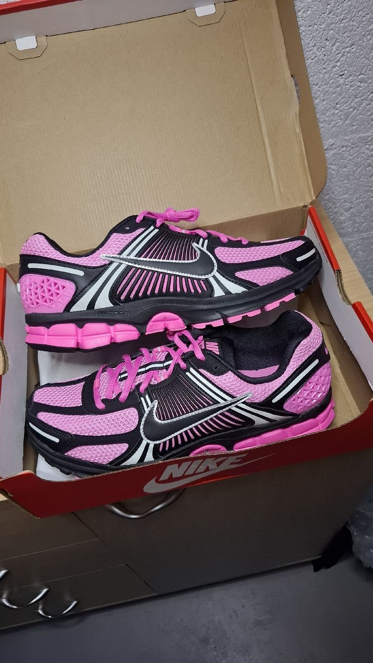 Nike Damenschuhe: Nike Vomero 5, pointure 38.5 - Neuves !! – Neu und originalverpackt aus Le Landeron von rue_k9kg 3