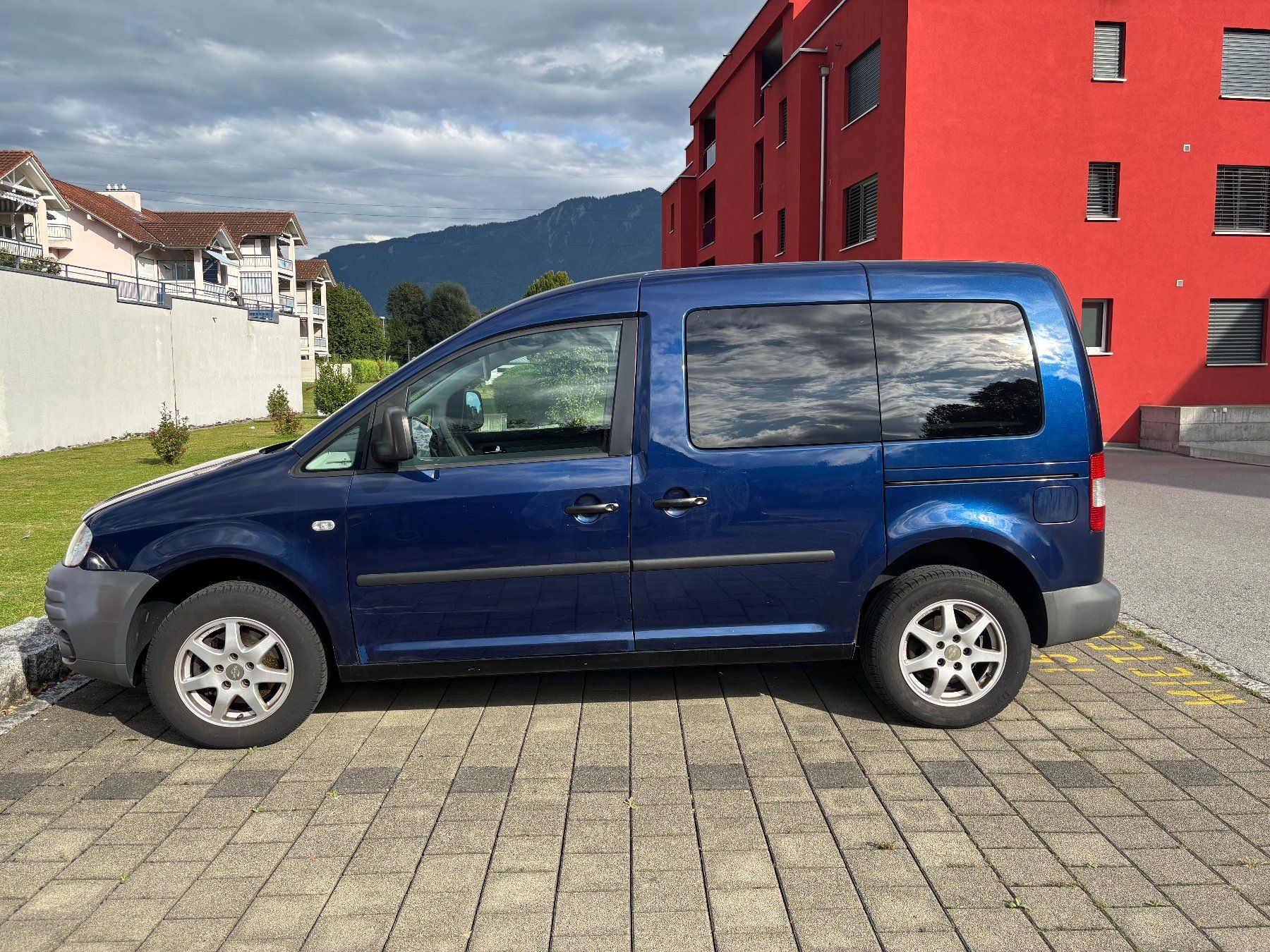 VW Automobili: VW Caddy 1.9 TDI - 7 Plätze – Usato da Gams venduto da mir_n5kk 4