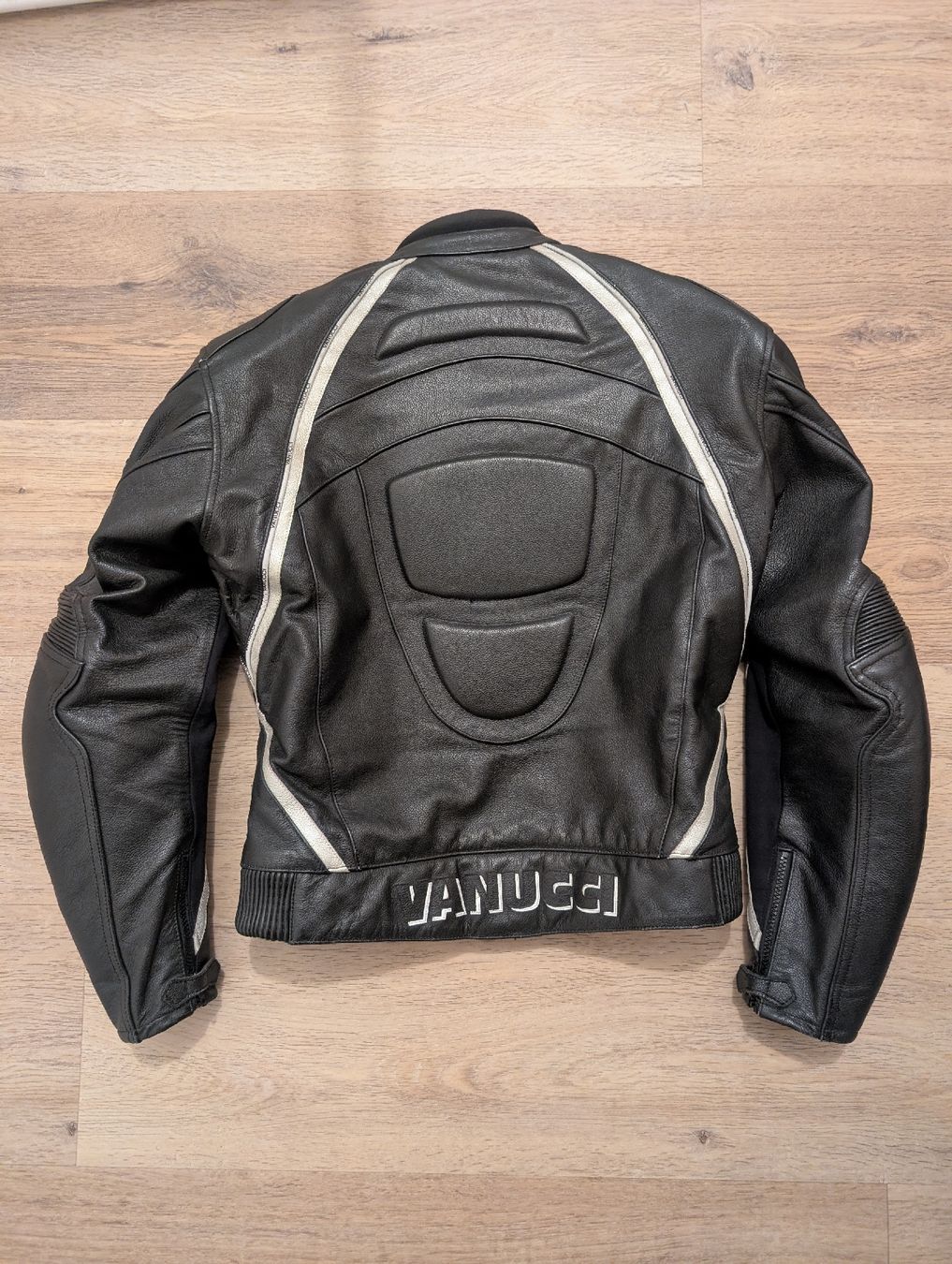 Lotti di vestiti: Motorrad Lederkluft Schutzkleidung  – Usato da Hünenberg See venduto da Klaus91 4