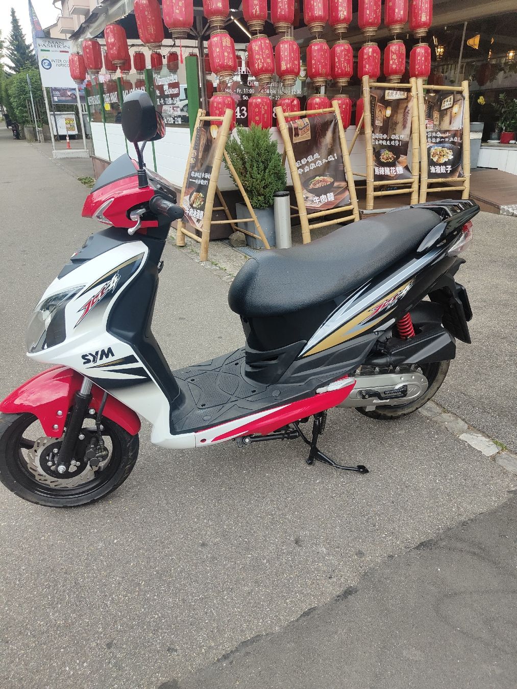 Sym Scooter: sym 50 jet 4 t – Usato da Schlieren venduto da bingo33