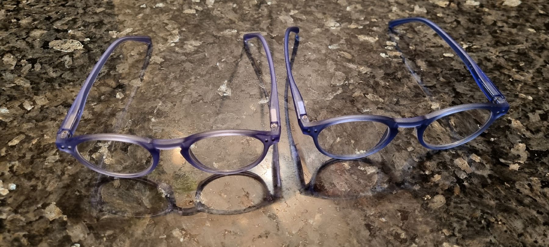 Occhiali & Lenti: 2 Neue Lesebrille, blau, Stärke +2.00 – Nuovo (secondo la descrizione) da egliswil venduto da Maggy6