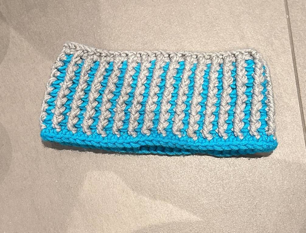 Hüte, Mützen & Caps: Stirnband – Gebraucht aus Untervaz von corina96