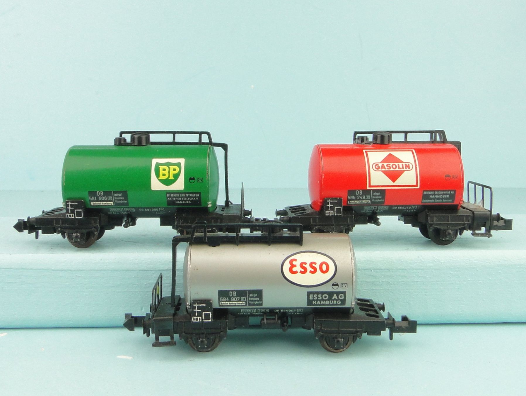 Trix Modelleisenbahnen: Trix  Spur N  3 Kesselwagen, Metall – Gebraucht aus Bülach von Albitrain 1