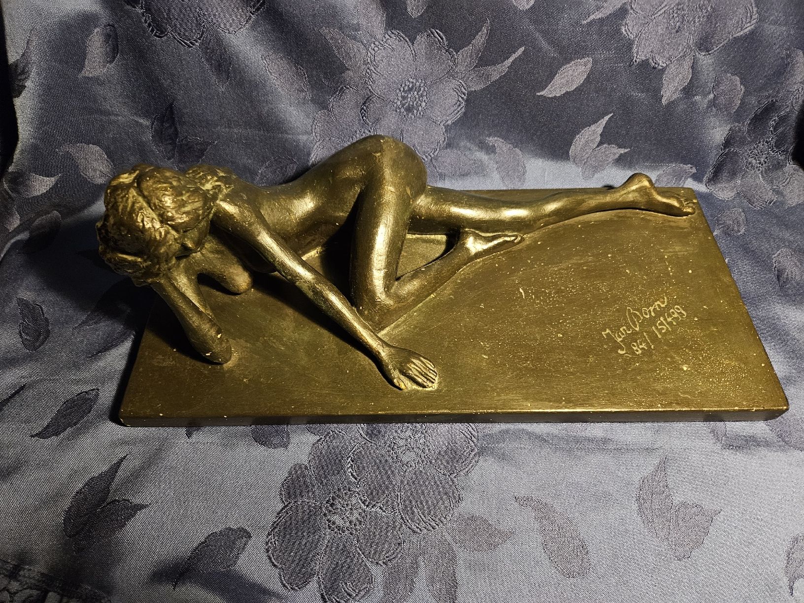 Skulpturen & Statuen: Büsthe Frau Jan Born 84 – Gebraucht aus Kriens von gra_fhn7