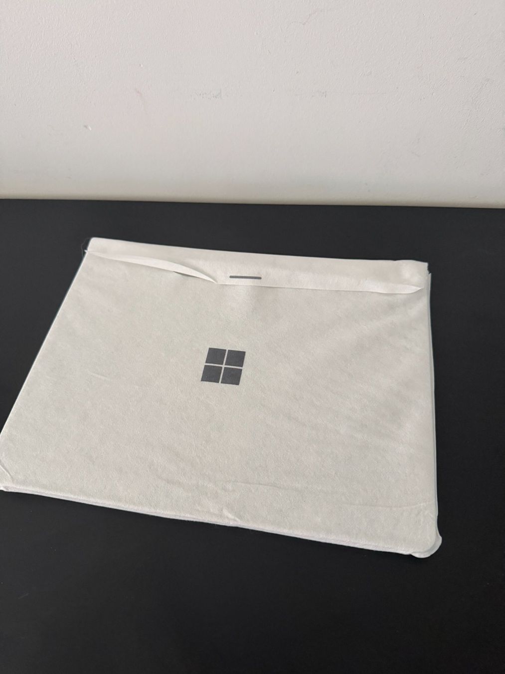 Microsoft Portables: Laptop Microsoft Surface 13" – Neuf (Voir description) à Lugano par pandux24 1