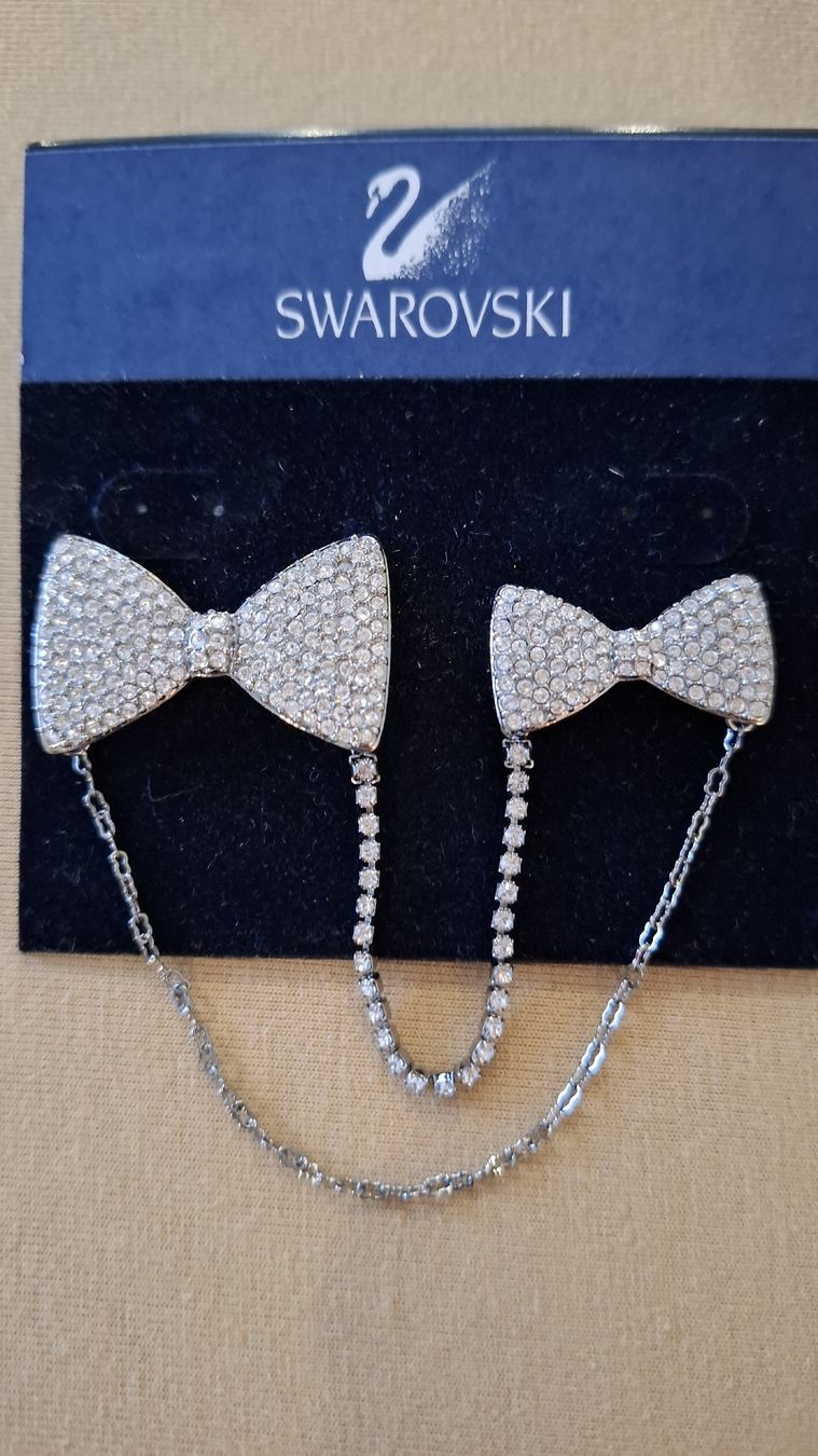Swarovski Spille & Fermagli: Brosche Swarovski – Nuovo e nell'imballaggio originale da Balzers venduto da mackfose