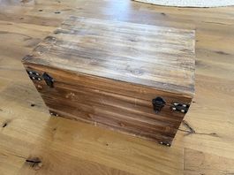 Vintage Holztruhe