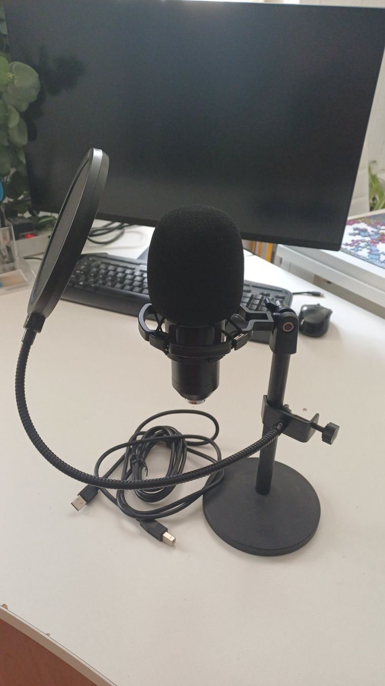 Mikrofone: USB Mikrofon Set mit Zubehör – Neu (gemäss Beschreibung) aus Solothurn von nra1812
