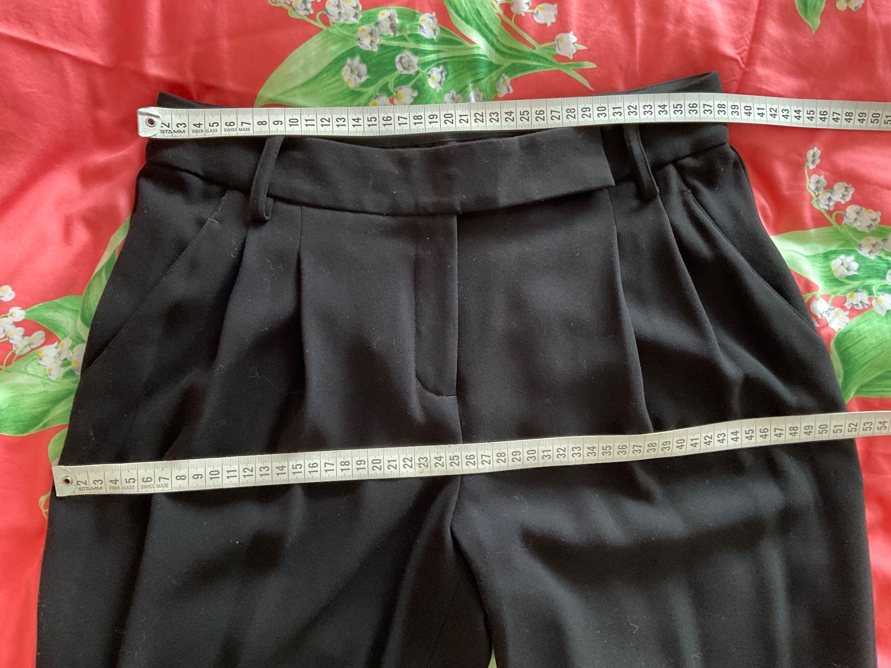 DKNY Pantaloni: DKNY schöne Hose Gr 38 schwarz – Usato da Urdorf venduto da alda02 3