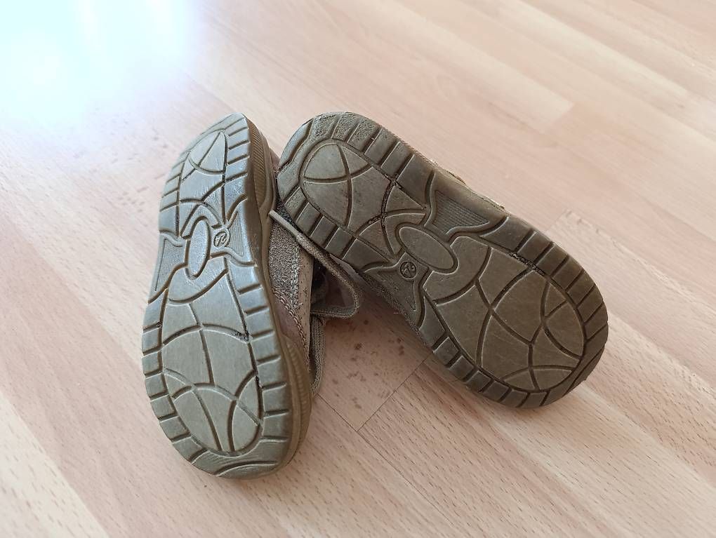 Chaussures garçon: Kinderschuhe Gr. 24 – D'occasion à Berg TG par Gisela86 2