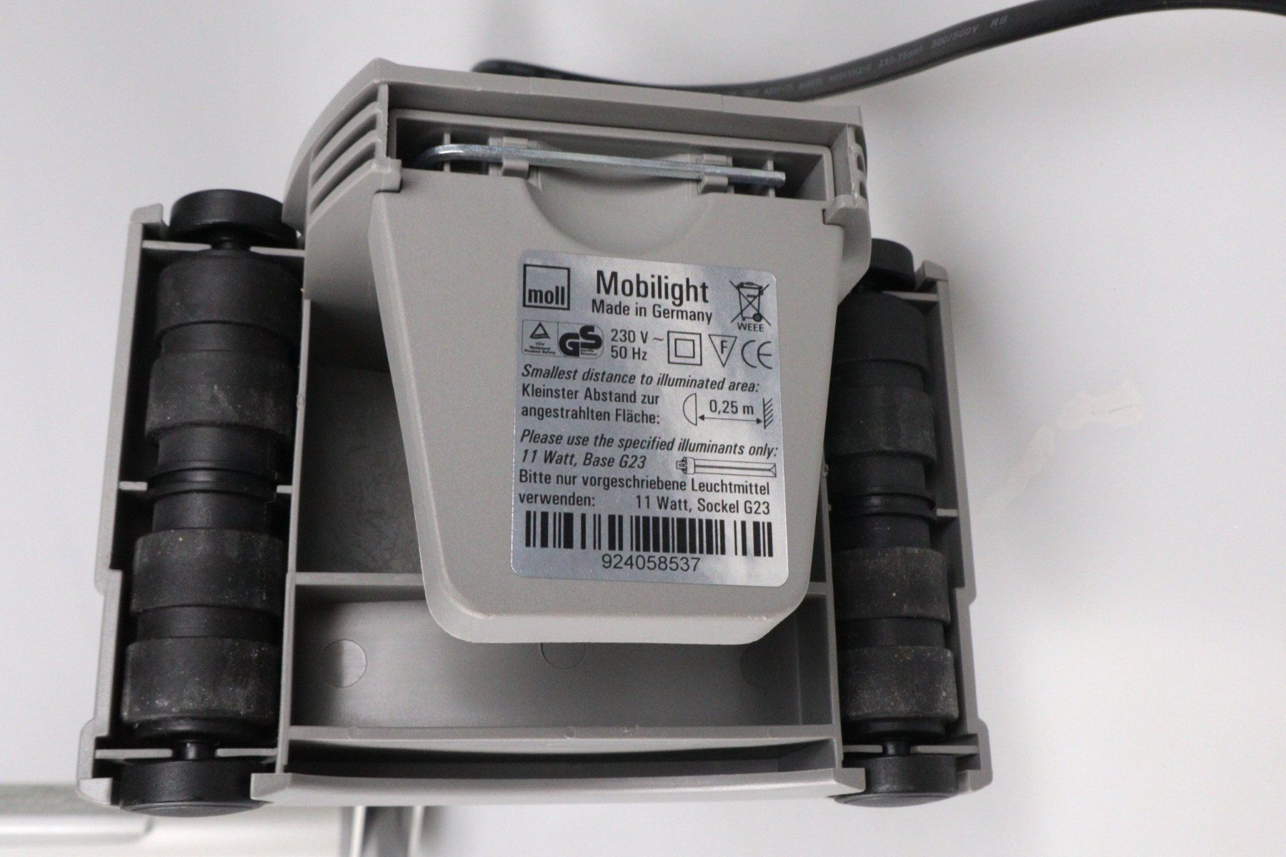 Moll Lampade: Moll Mobilight Büro-Tischlampe – Usato da Volketswil venduto da brockipfannenstil 5