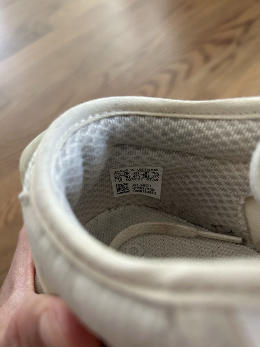 Adidas Scarpe da uomo: Sneakers Adidas Beige Off-White 44.5 – Usato da Zürich venduto da SwitzerlandRetroKits 3