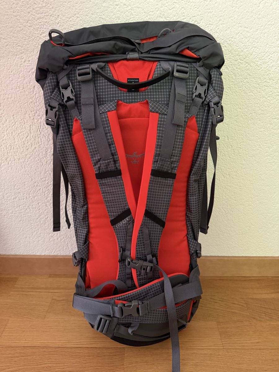 Osprey Zaini: Osprey Mutant 38L Grey M/L Backpack for Alpine/Ice Climbing – Nuovo e nell'imballaggio originale da La Tour-de-Peilz venduto da bma_s97h 1