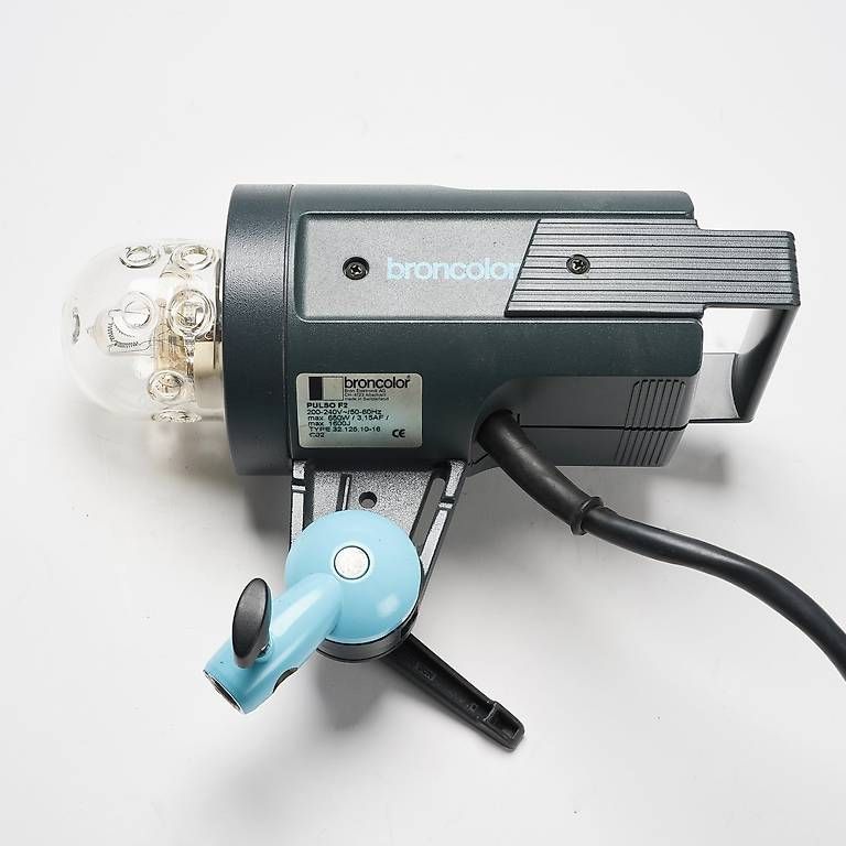 Broncolor Blitze: Broncolor Pulso F2 – Gebraucht aus La Chaux-de-Fonds von Holga120