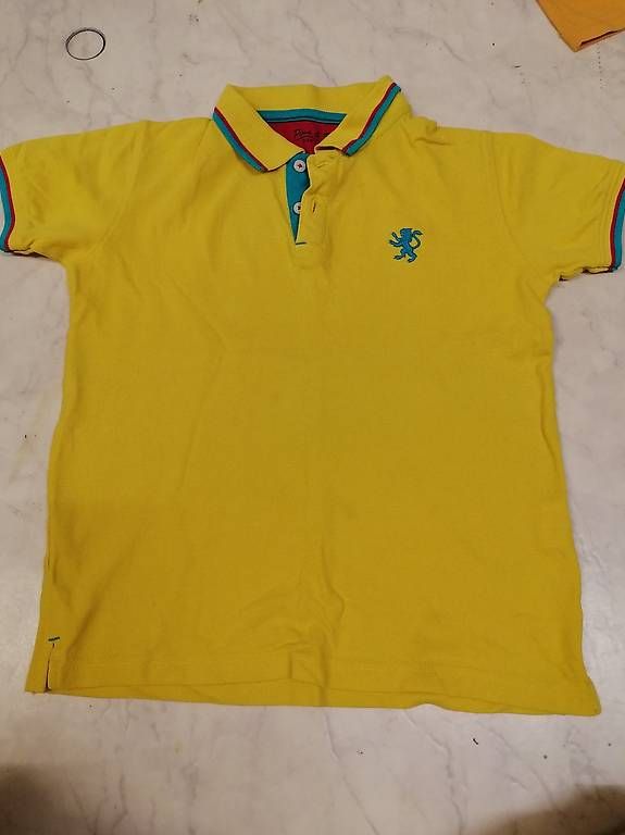 T-Shirts: Tshirt, Grösse 134-140, Je stuck 3 Chf – Gebraucht aus thalwil von Ray7211 4
