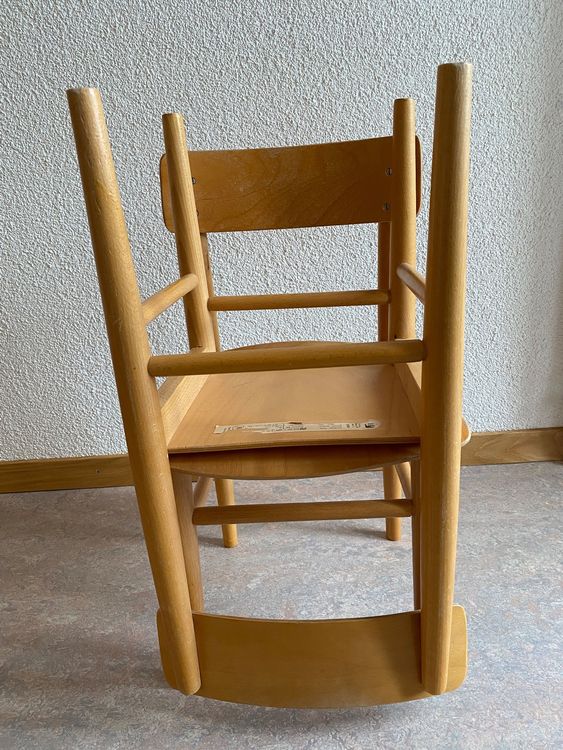 2 Kinderstühle aus Holz Kaufen auf Ricardo