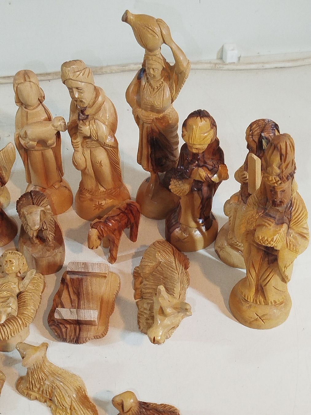 Xilografie: Wunderschöne, handgeschnitzte Krippenfiguren aus Holz(em14) – Usato da Künten venduto da Schnaepplihuus 2