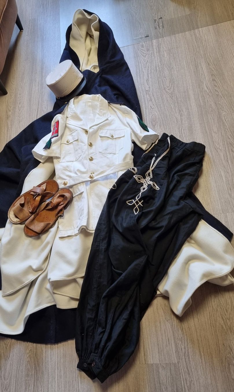 Uniformi: Fremdenlegion Uniform CSPL Sahara – Usato da Eschenz venduto da Bibas1 1