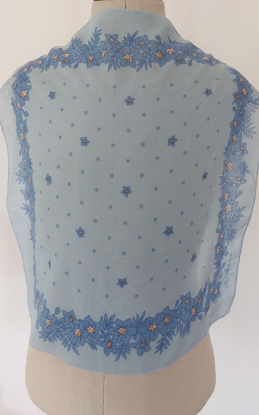 Foulard & Sciarpe: Baumwolltuch quadratisch hellblau Buch + Deichmann – Nuovo (secondo la descrizione) da Köniz venduto da scopello12 1