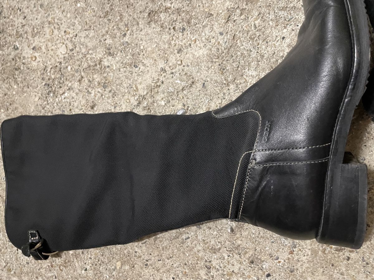 Geox Scarpe da donna: Geox Boots black leather textile size 39 – Usato da Neuchatel venduto da shi_9fzw 1