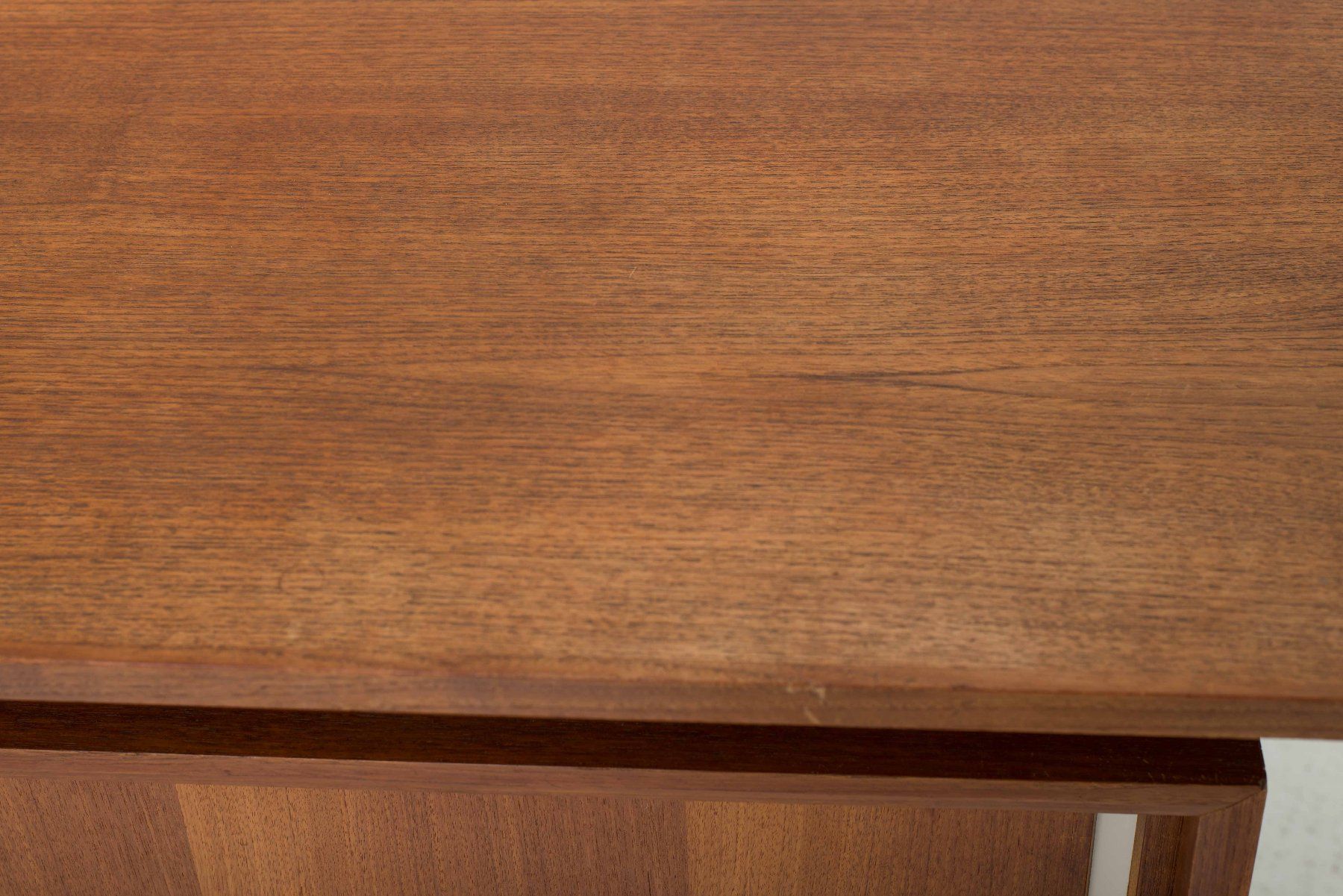 Cassettiere: Schweizer 1960er Jahre Sideboard aus Teak – Usato da Zürich venduto da STUZH38 5