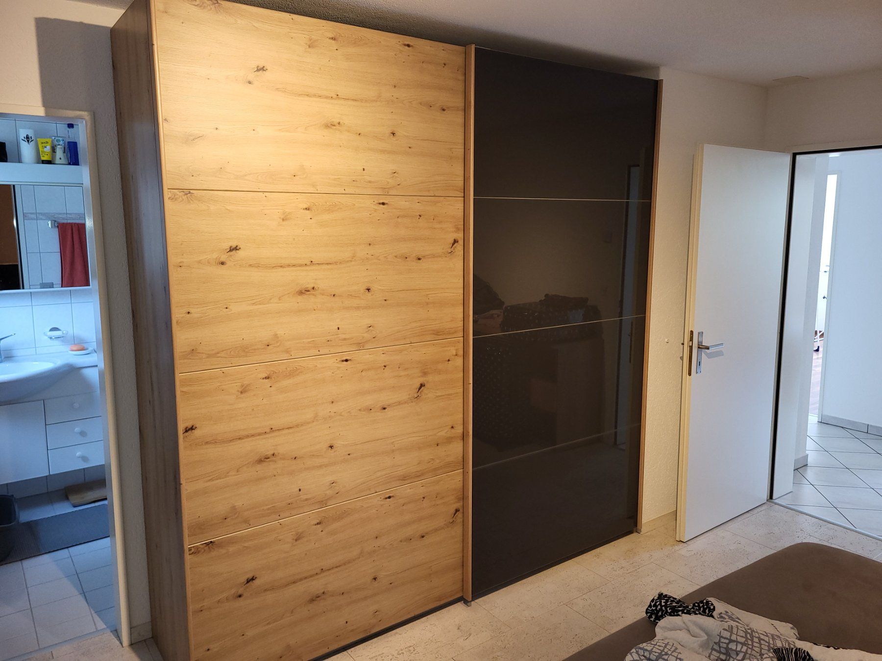 Mömax Schränke: Kleiderschrank Masse 230x230x59 – Gebraucht aus Schwyz von Millar1989 1