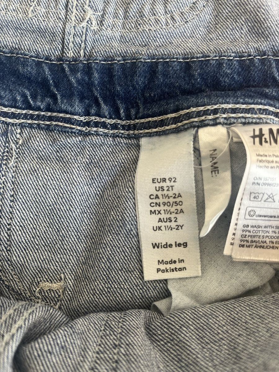 H&M Pantaloni: wunderschöne Kinder latzhose wideleg-Grösse 92 – Usato da Zürich venduto da Loulou8048 4