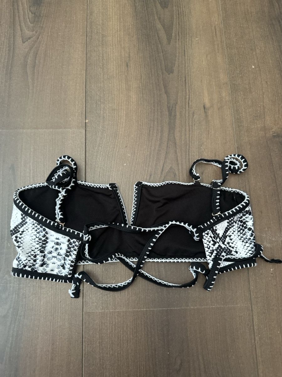Zaful Costumi da bagno & Bikini: Bikini Schlangenmuster Schwarz Weiss Grösse S neu – Nuovo (secondo la descrizione) da Biel/Bienne venduto da julietteW. 1