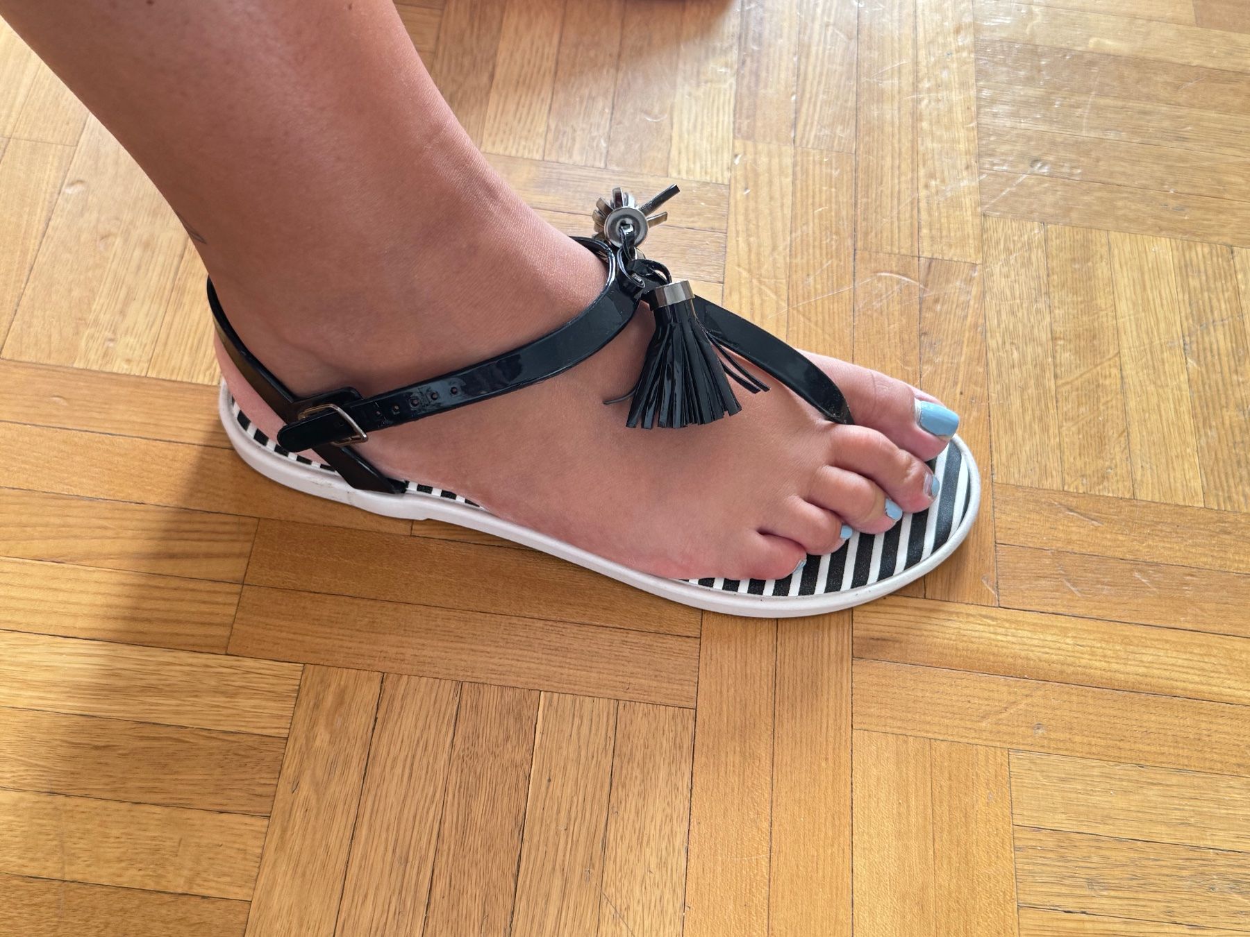 Chaussures femmes: Sandales – Neuf (Voir description) à Montreux par Iza_81199