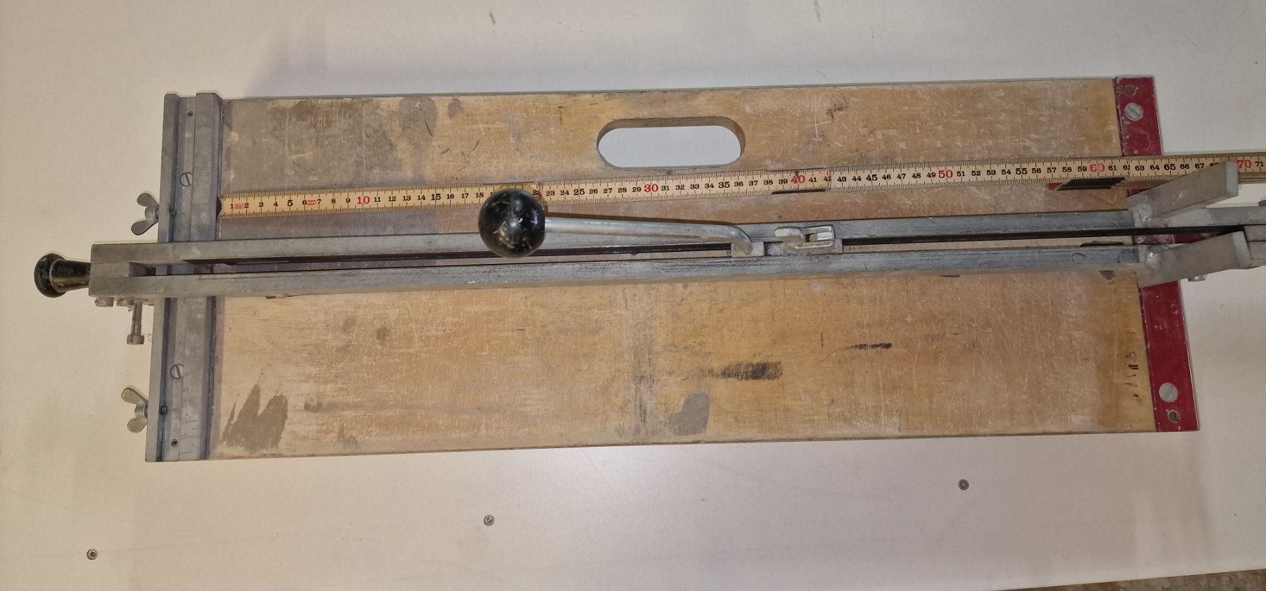Tutti gli attrezzi: Fliesenschneider, 60 cm Schnitt – Usato da Flawil venduto da 1343525