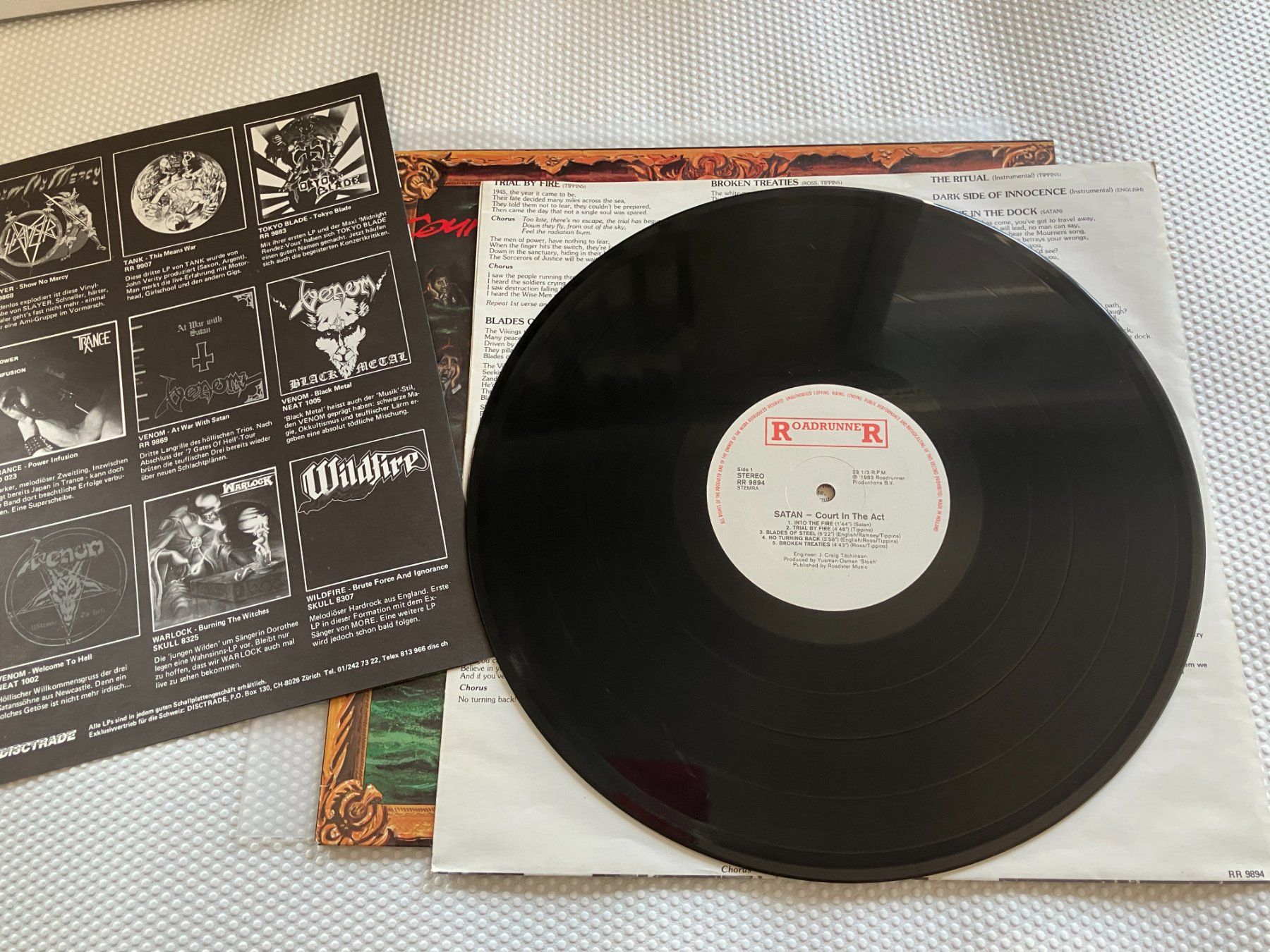 Vinyles: Satan – D'occasion à Aarwangen par Jukebox3 5