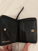 Tory Burch Kira Bifold wallet