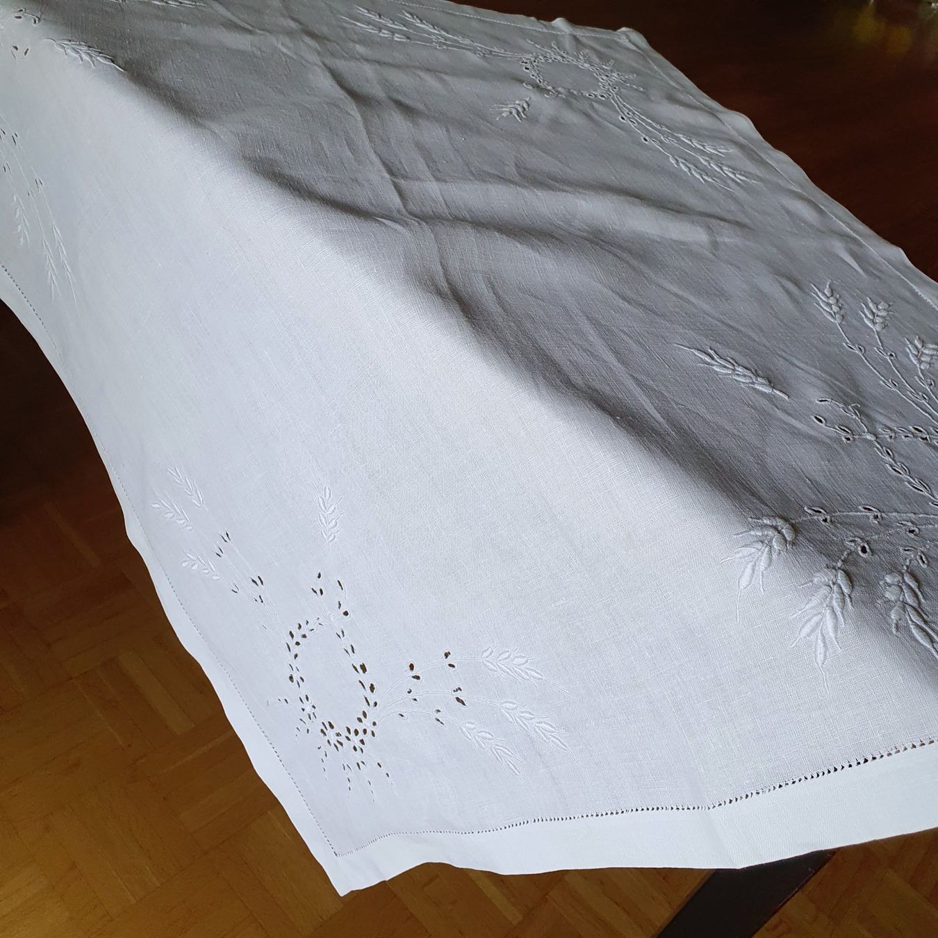 Altra biancheria da tavola: Ancienne nappe brodée main, 76 x 78 cm – Usato da Lausanne venduto da venise001 8